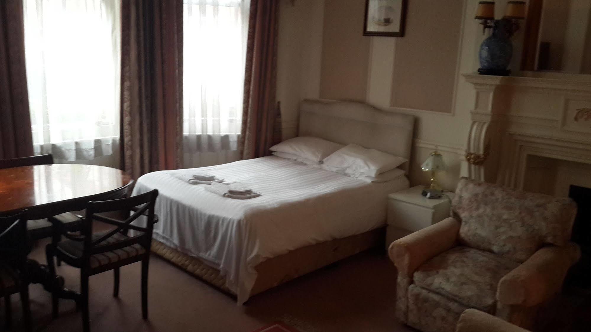 לונדון Kensingtoncourt Aparthotel מראה חיצוני תמונה